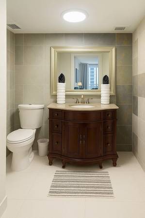 $735 / 1br - 1048ft2 - Sunny, Bright Room in 2BR, Montrose L Stop (Williamsburg)63870971230209122