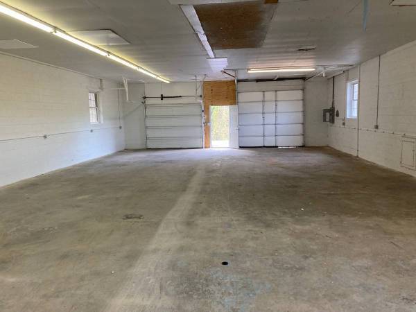 Commercial Warehouse Space 1