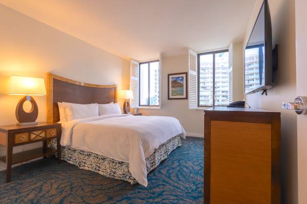 $2,000 / 1br - Torre Lagoon Hilton 1BR(OV) 7/1-7/8 (7 noches) (Waikiki)63939529222914121