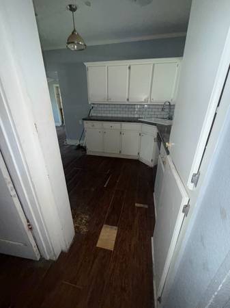 $215,000 / 4br - 2224ft2 - Unoccupied house, sold as is, needs TLC (Nederland)64036372375681122