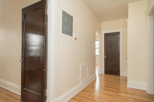 $3,000 / 2br - Somerville 2 Bed/1 Bath Apartment | Highland Ave63863244749825124