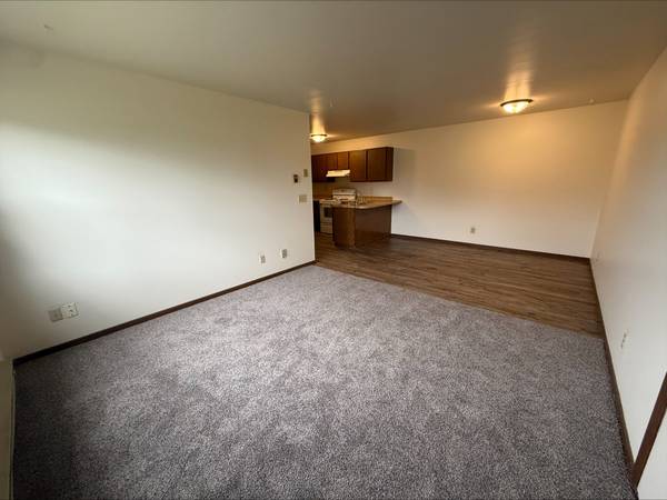 $995 / 2br - 750ft2 - 🌟 2HAB/1BA – $995/mes – TODOS los servicios incluidos – Disponible AHORA Eau Claire (Eau Claire, WI)63845959540611123