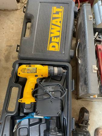 Dewalt Drill 1