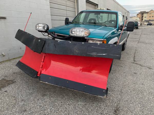 1994 Chevy 2500 diesel Boss PLOW Deicer 1