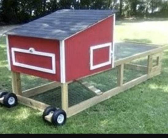 Urban Chicken Tractor 1