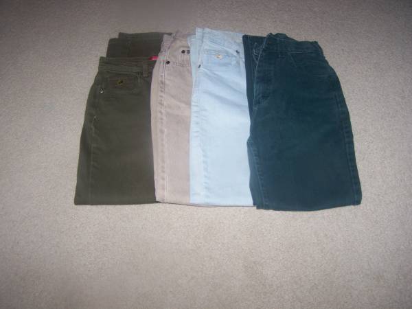 4 Pair of Jeans 1