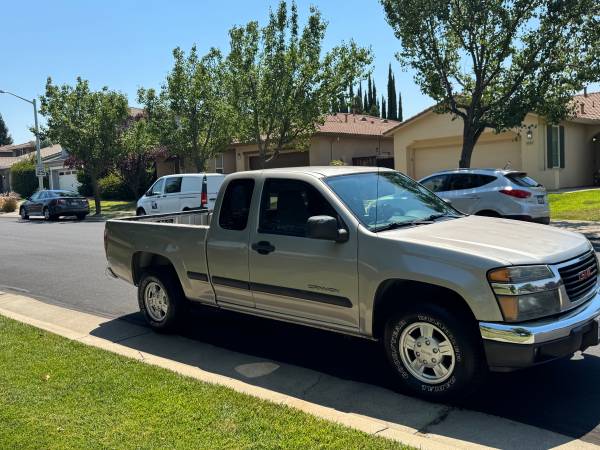 2005 GMC Canyon SLE 5-cylinder with 201k miles Must See! - $3,500 (Sacramento)63619344996867123
