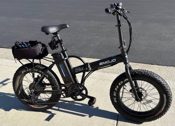 Emojo LYNX Folding E-Bike 1