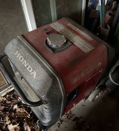 Honda eu3000is 1