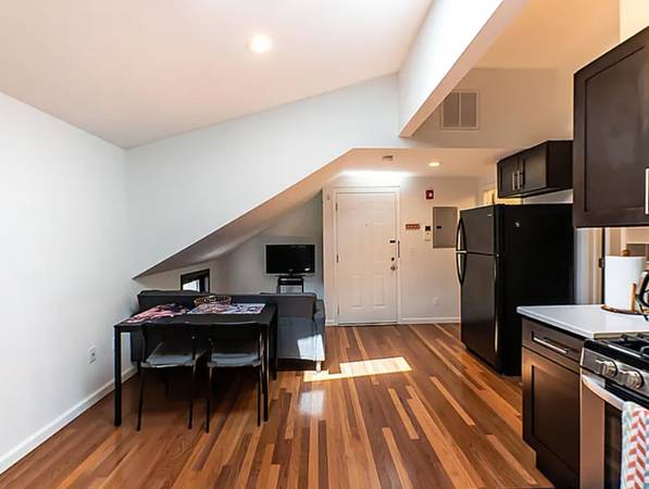 $2400.00 / 2br - 1000ft2 - Hermoso apartamento de 2 habitaciones cerca de Rutgers y transporte a NYC63676363622401124