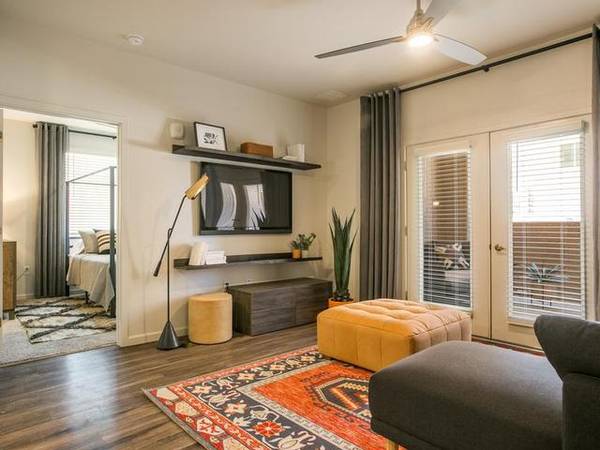 $1,969 / 2br - 1178ft2 - Amplios armarios empotrados, despensa de cocina, lavavajillas, ventiladores de techo63806019869825121