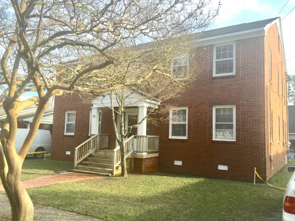 $795 / 2br - 113 W. Simmons, 2 BR 1 Bath Apt. #2 Downstairs (Williamston, NC)63897185749251120