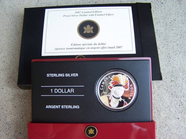 2007 Canada Limited Edition Proof Silver Dollar Enamel Effect 1