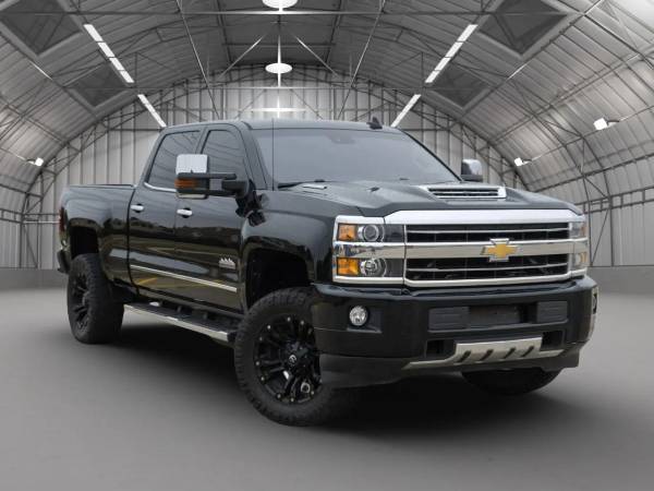 2019 Chevrolet Silverado 2500 HD Crew Cab - EVERYONE'S APPROVED!! 1