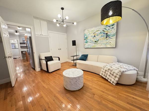 $3,500 / 1br - 🏡 RARE Greenpoint 1 BR - Entire Floor in lovely PRIME Greenpoint! (Greenpoint, Williamsburg)63689806928129120