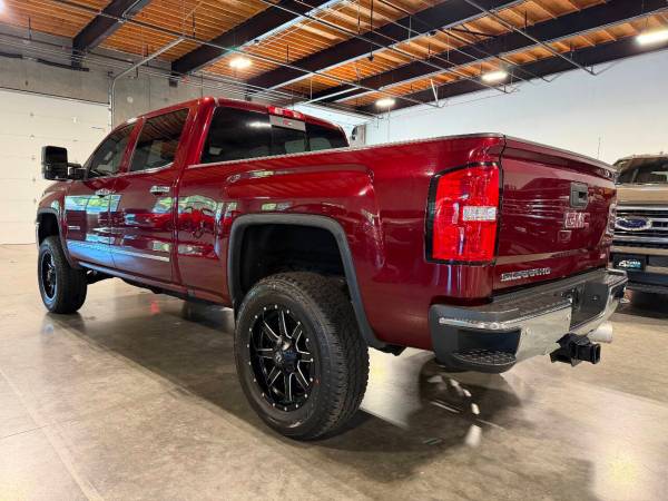 2017 GMC Sierra 2500HD - Photo 2