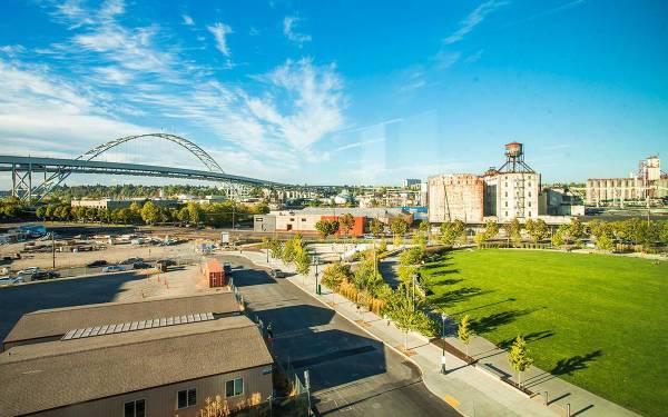 $1,915 / 1br - 861ft2 - Floor to Ceiling Windows, Resident-Reserved Garage Parking (Pearl/NW Portland/Downtown/Portland)63831537350401124