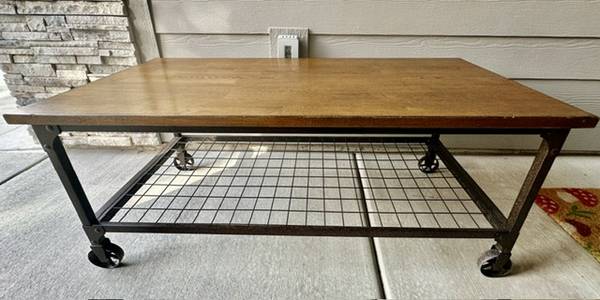 Craft Rustic Elm Coffee Table W Wire Shelf 1