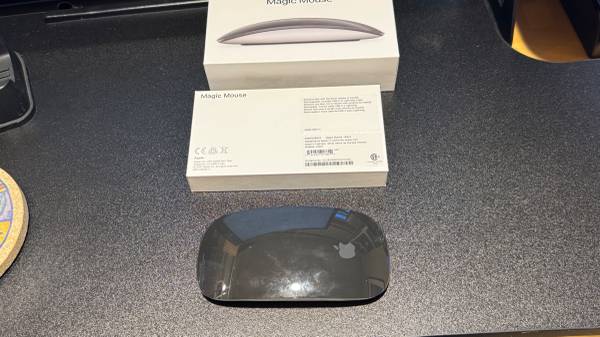 Apple Magic Mouse--Black 1