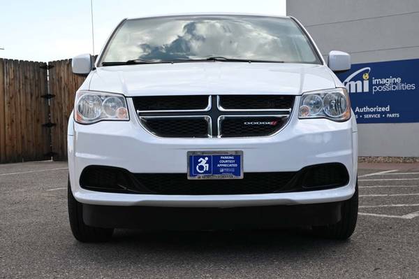 2015 *Dodge* *Grand Caravan* *4dr Wagon SXT* WHITE - $29,900 (Wheelchair Accessible)63612561934465123