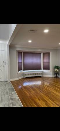 $3,500 / 3br - 1200ft2 - Hewellet (Condado de Nassau): 3 Habitaciones, 2 Baños (Hewlett)63655055135491124