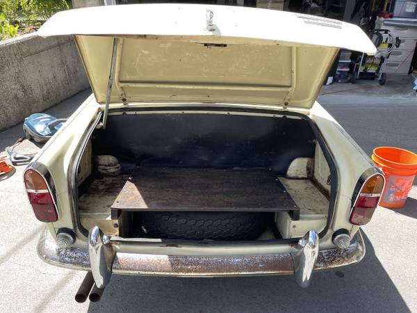 1968 Triumph TR250 – Guardado en garaje desde los años 90, completo y en buen estado - $25,000 (Seattle)63469774049283122