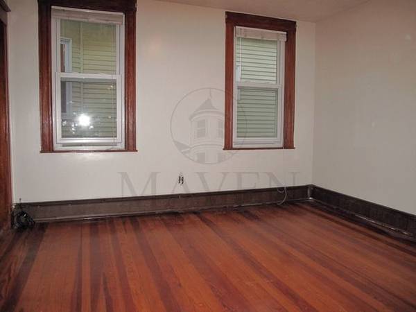 $2,400 / 2br - ¡Excelente 2.5BD! Cerca de Greenline T! LVR/DNR! PISOS DE MADERA! EIK/DW! (Magoun Sq/Ball Sq/Davis Sq)63856338925699122
