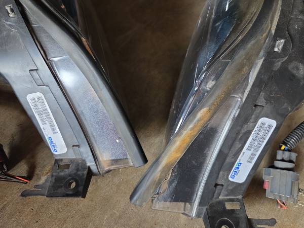 Faros de Lincoln ls - $120 (Seattle)63471421084929122