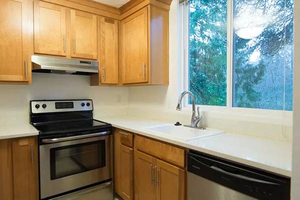 $1,677 / 2br - 984ft2 - Una nueva perspectiva sobre la vida: 2 dormitorios, 1 baño, 984 pies cuadrados (Portland)63672618899075120