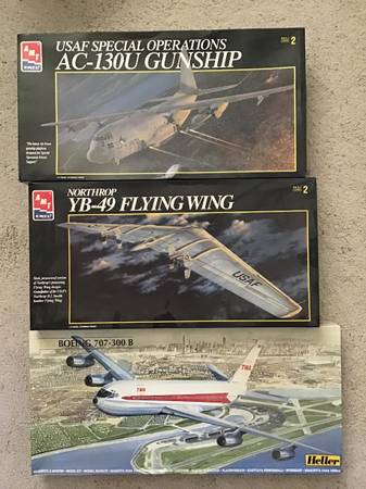 Vintage large model planes new 1