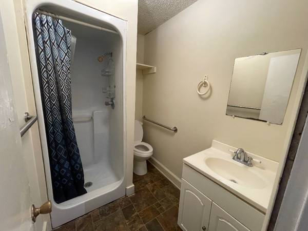 Departamento eficiente de $725.00 disponible pronto en Lewisburg63673250100353123