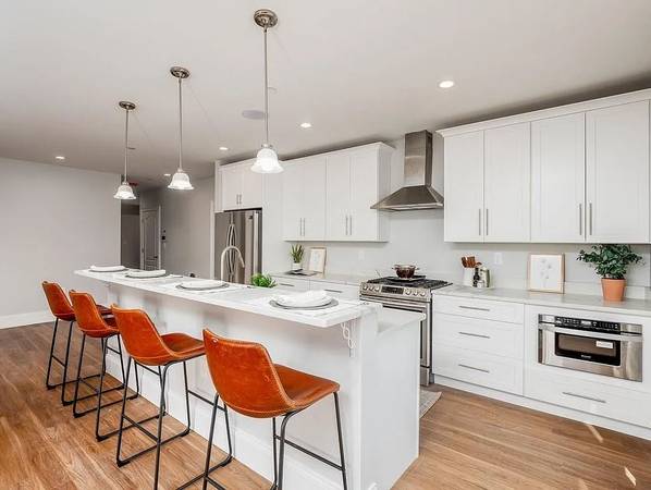 $5,050 / 2br - 1378ft2 - SOUTH BOSTON - EAST SIDE, 2BD 2BATH, ELEVADOR (South Boston)63828406753153121