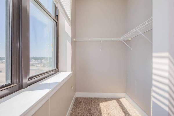 On-site Maintenance, Yoga Studio, Equipped for Internet and Cable 1