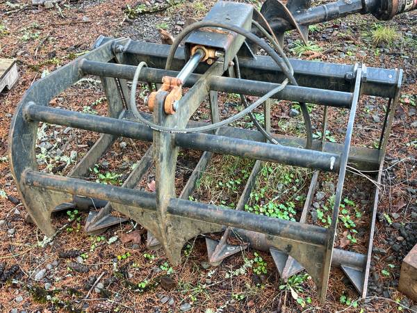 60” Skeleton Grapple 1