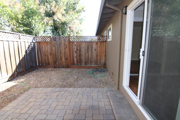 $2,295 / 1br - 650ft2 - Remodeled 1BR/1B w/Large Private Yard, Washer/Dryer, & A/C-Agate #3 (Santa Clara CA)63657946770819124