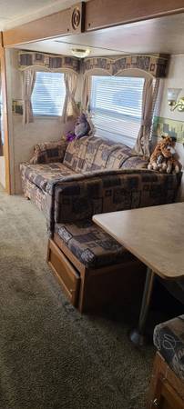 $1,000 / 1br - 26ft2 - 2010 trails rv con espacio para vivir (Sandiego)63932990682115122