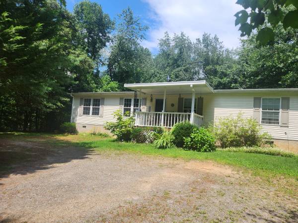 900 $ / 1 dormitorio - Habitación en East Asheville (Lower Grassy Branch)63179809884163122