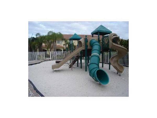 $2,325 / 2br - $2325 REMARKABLE 2B/2.5B IN MURANO (MIRAMAR)64002015402369124