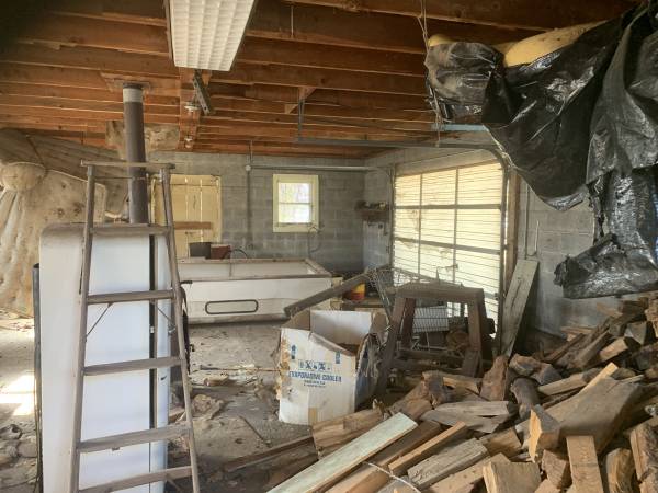 $79,900 / 2br - 720ft2 - Looking for a Great shop and cute home ? OWC (Bieber)63972532545154123