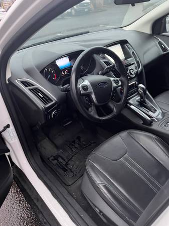 Ford Focus - $4.90063469759971201123