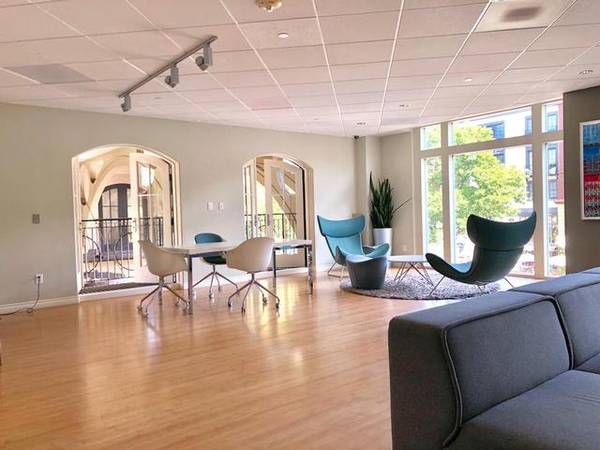 $5,525 / 2br - 1195ft2 - Must-See! Spacious 2 BR Steps from Parks, Shops & Dining (san jose west)63682761141123123