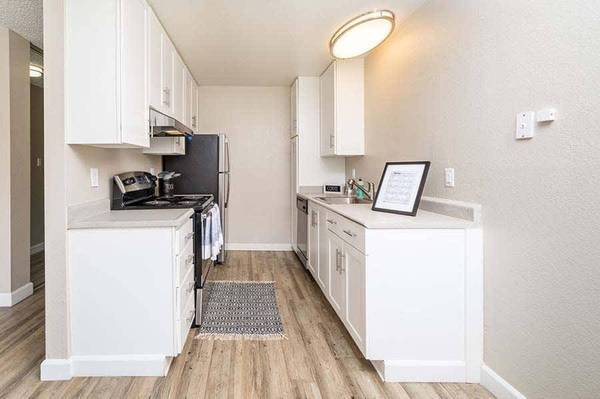 $1,090 / 2br - 800ft2 - 2- WEEKS LOOK AND LEASE SPECIAL!! CALL TODAY!! (Rohnert Park)64055522149507120