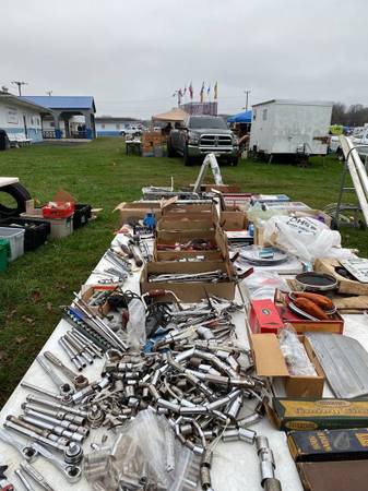 Craftsman USA Tools SOCKETS 3/8dr 1/4dr Shallow and Deep 1