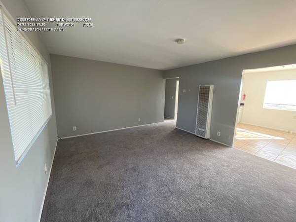 $1,950 / 2br - 2 bedroom Oakland apartment on 83rd Ave (oakland hills / mills)64049801534721121