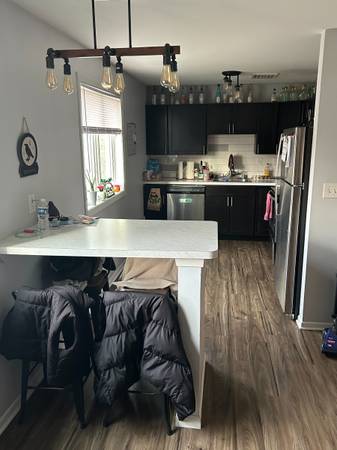 $1,600 / 3br - 3 habitaciones/ 1 baño ubicado en Dinkytown!! (Minneapolis)63868699745281124