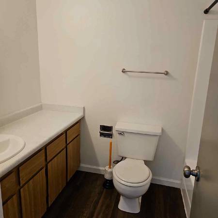$1,917 / 1br - 588ft2 - ¡Bienvenido a tu próxima aventura: ¡Hogar dulce hogar! (Poulsbo)63688462625539120