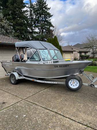 2002 Alumaweld 17.5 ft Striker 1