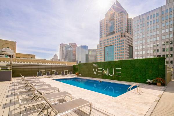 $1,425 / 1br - 595ft2 - Postal Services, Microwave, Pet Friendly (Downtown)63664544994179120
