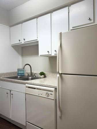 $999 / 1br - 💥 ¡Listo para mudarse! Chandler’s Mill Apts – Unidad #325 (6350 Meadowvista Dr.)64036535453315123