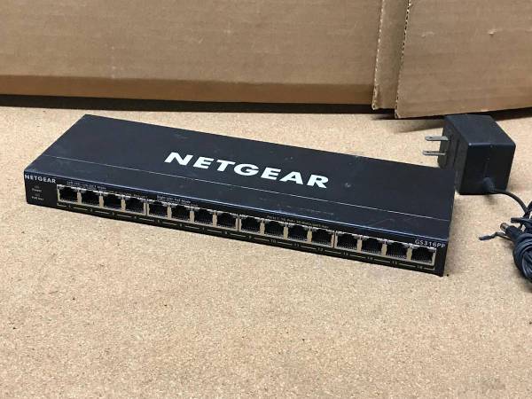 Netgear 16-Port Gigabit Ethernet Unmanaged PoE+ Switch with FlexPoE 1
